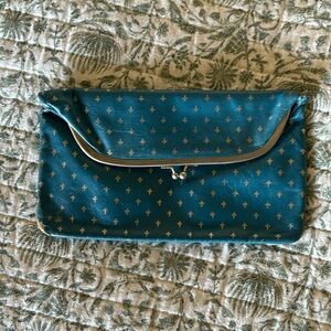 Vintage blue leather Italian clutch
